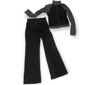 Lululemon size 6 women’s tracksuit